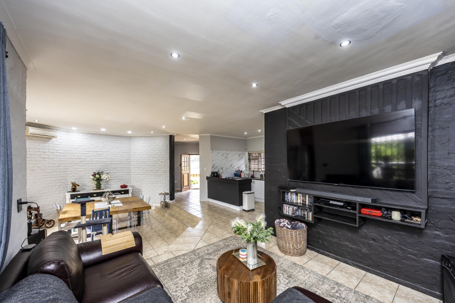 4 Bedroom Property for Sale in Blue Bend Eastern Cape